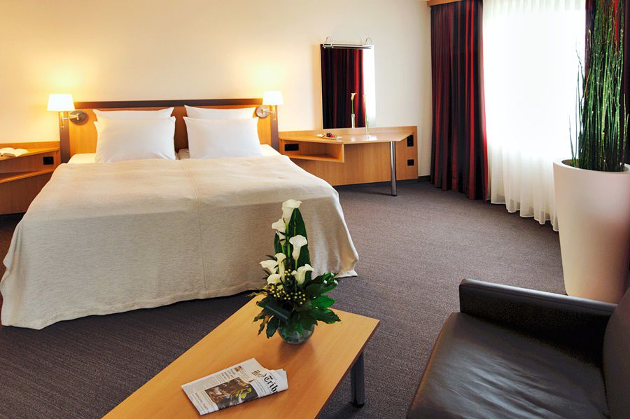 Nh Frankfurt Moerfelden Conference Center Hotel Стая снимка