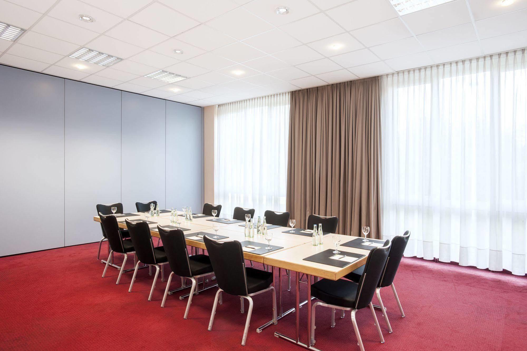 Nh Frankfurt Moerfelden Conference Center Hotel Екстериор снимка