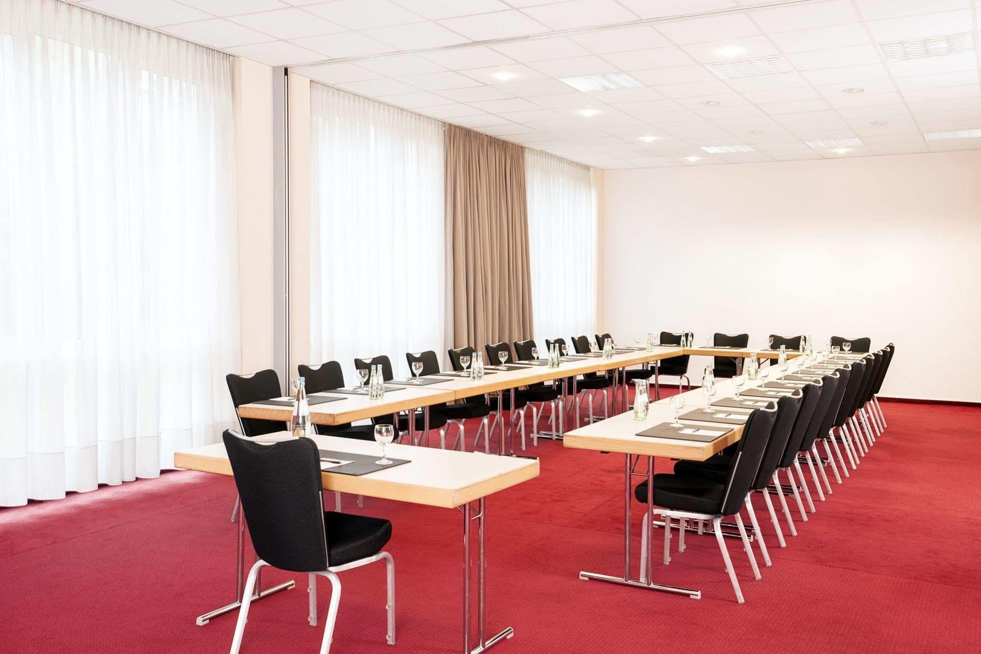 Nh Frankfurt Moerfelden Conference Center Hotel Екстериор снимка