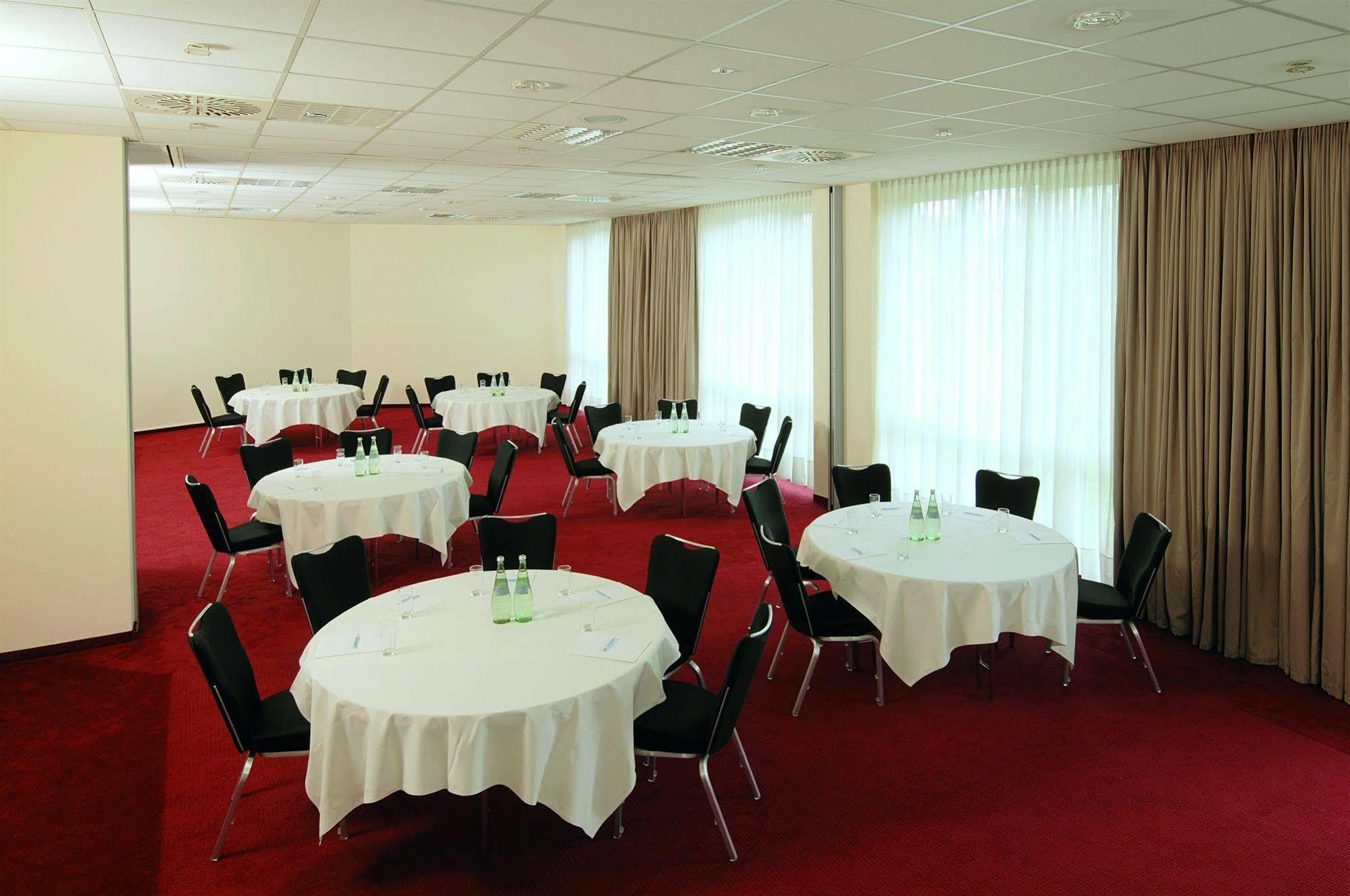 Nh Frankfurt Moerfelden Conference Center Hotel Екстериор снимка