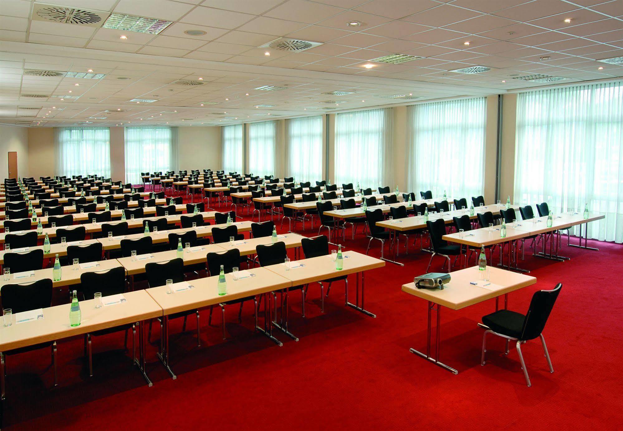 Nh Frankfurt Moerfelden Conference Center Hotel Екстериор снимка
